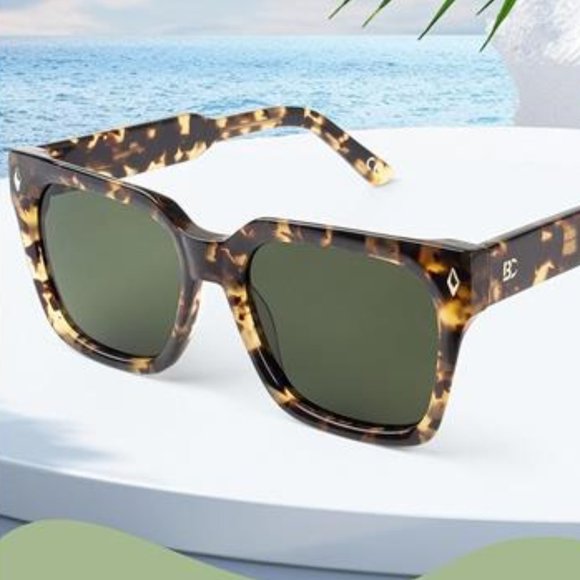 ☘️Polarized  Sunglasses for Women: UV Protection Womens and Mens Square Shades main image 4